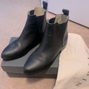 Nisolo black Chelsea boots